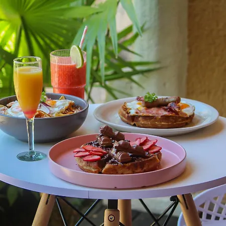 Chez Waffle Hotel