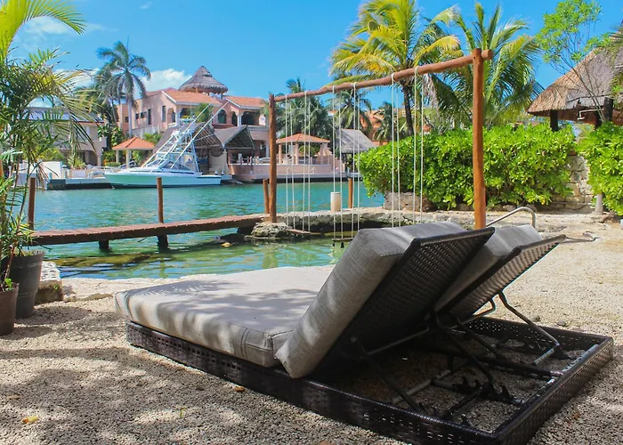 Chez Waffle Hotel Puerto Aventuras